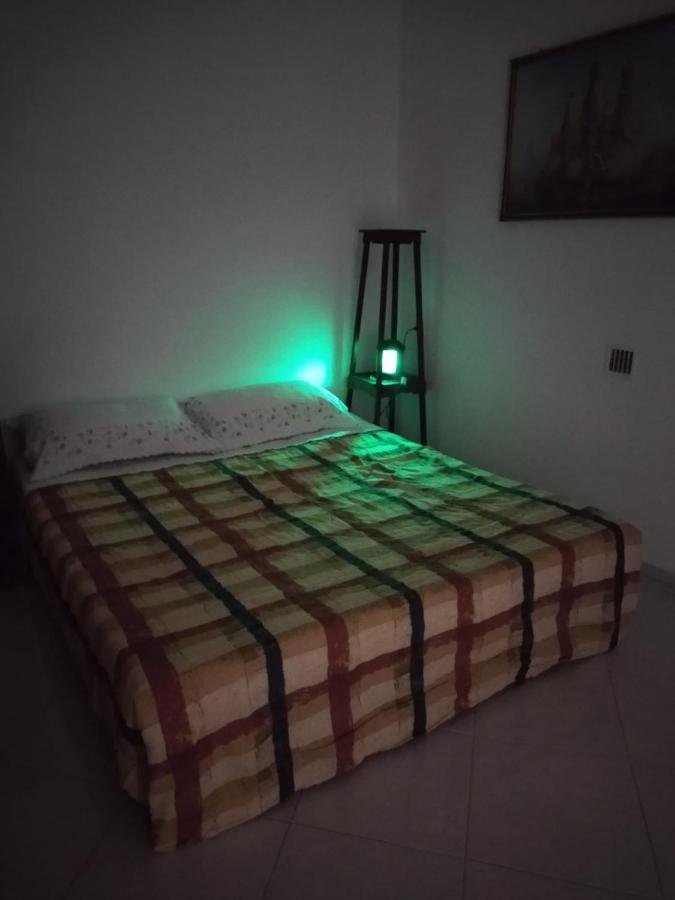 Nonno Ciccio Apartment Lizzano  Extérieur photo