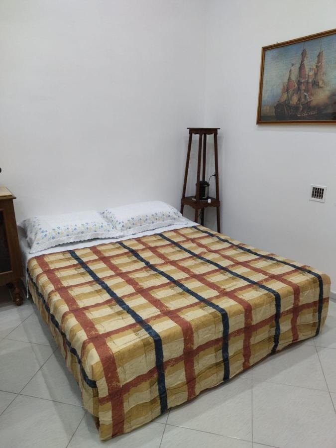 Nonno Ciccio Apartment Lizzano  Extérieur photo